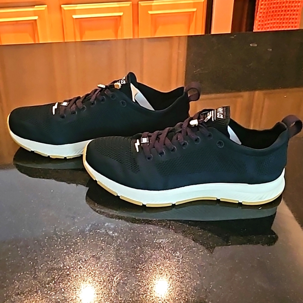 Hylo Light - Blacksand - men's size 8